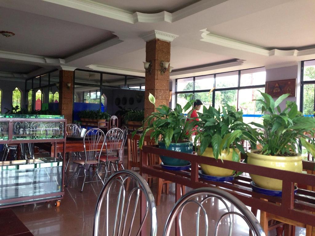 Mondulkiri Hotel Сенмонором Экстерьер фото