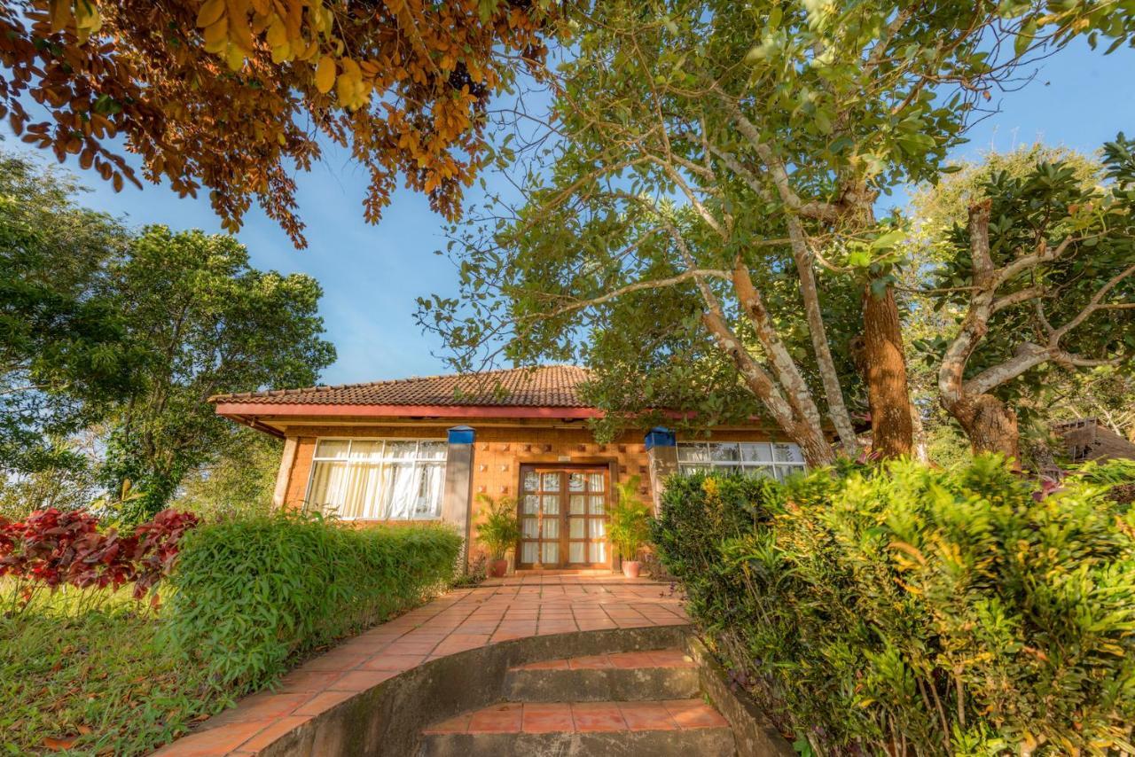 Mondulkiri Hotel Сенмонором Экстерьер фото